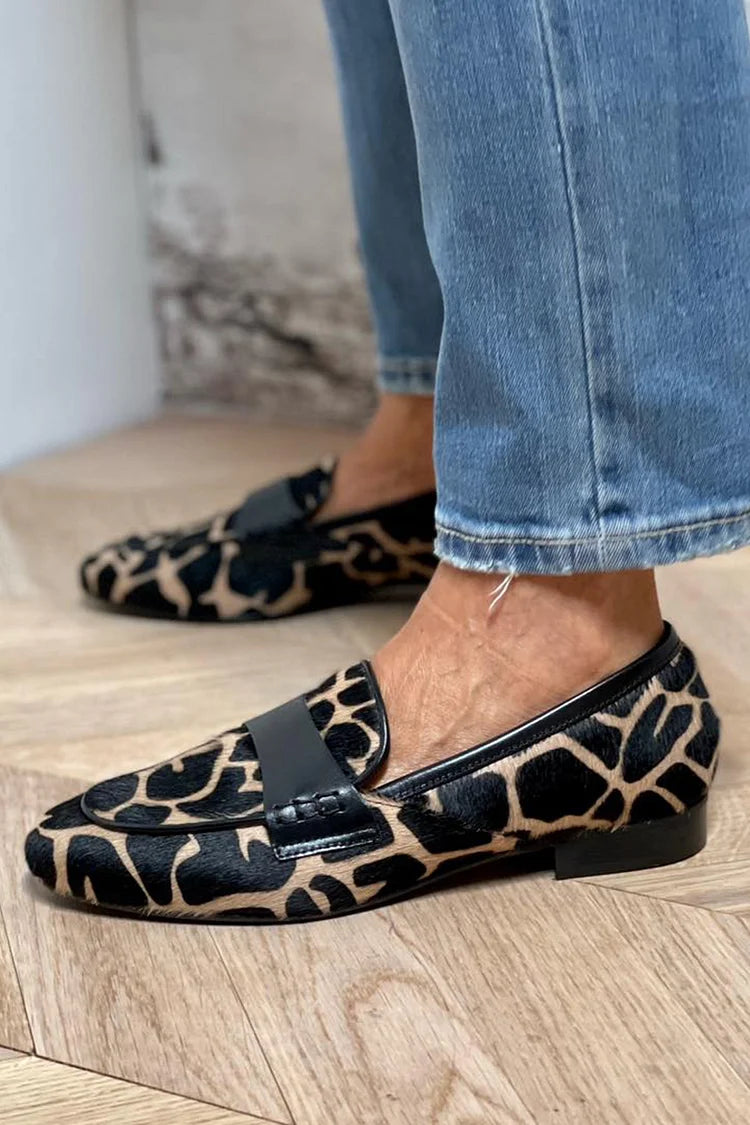 Jesmira – Cosy & Stylish Cow-Print Loafers