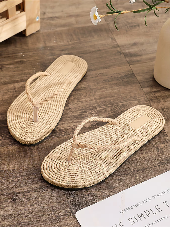 Elegant straw flip flops